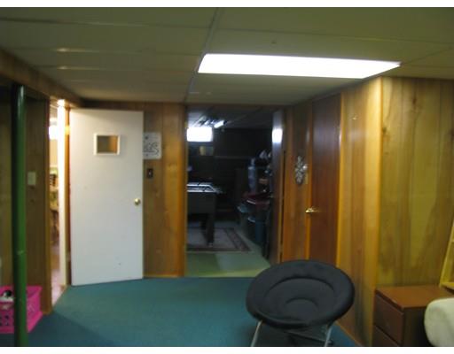 138 Artisan St, Chicopee, MA 01013 photo 14