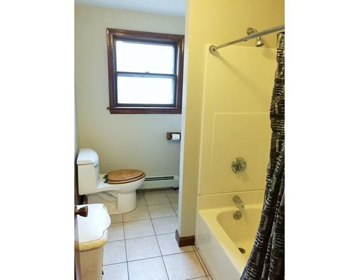 62 Laurel St, Gloucester, MA 01930 photo 8