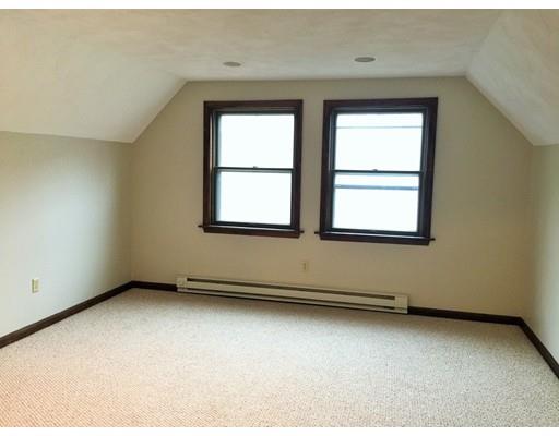 62 Laurel St, Gloucester, MA 01930 photo 9