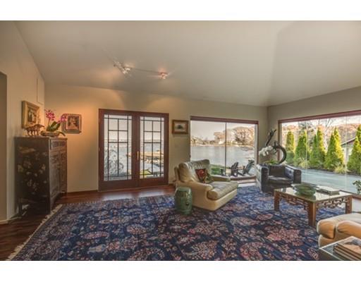 10 Waterside Ln, Gloucester, MA 01930 photo 9
