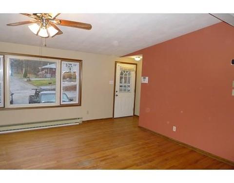 9 Mystic St, Worcester, MA 01607 photo 3