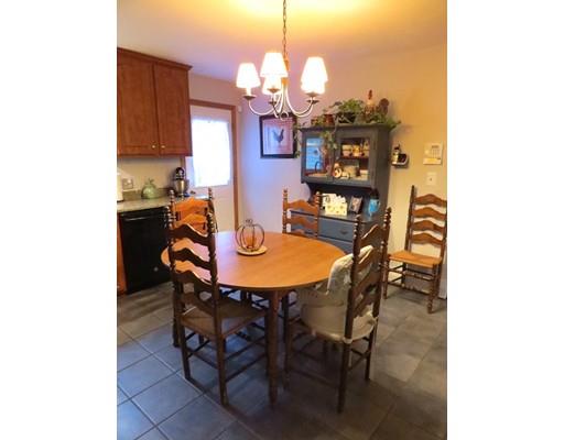 75 Peach St, Barre, MA 01005 photo 5