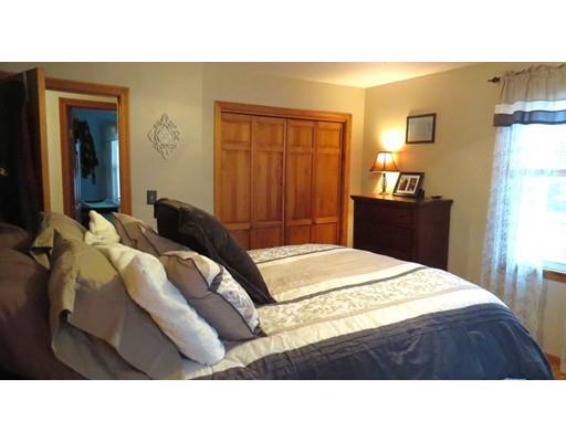 75 Peach St, Barre, MA 01005 photo 9