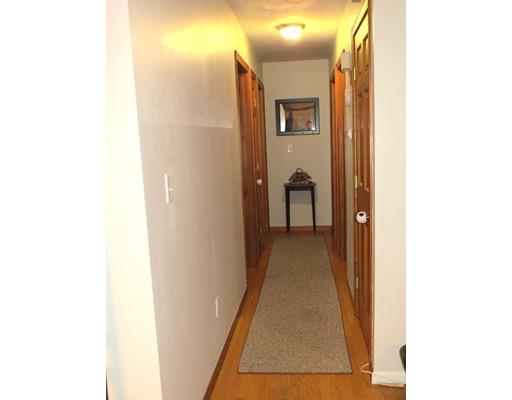 75 Peach St, Barre, MA 01005 photo 6