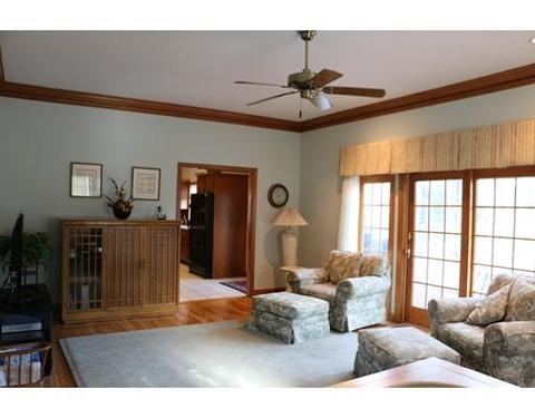 3 Carriage Ln, Reading, MA 01867 photo 8