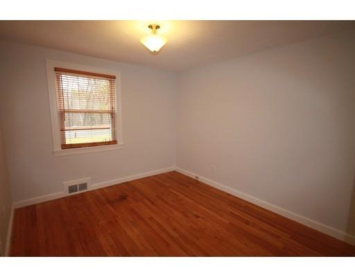 397 Sunrise Ter, Springfield, MA 01119 photo 11