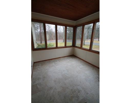 397 Sunrise Ter, Springfield, MA 01119 photo 13