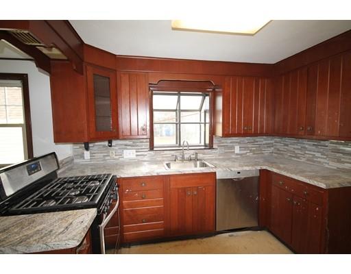 397 Sunrise Ter, Springfield, MA 01119 photo 1