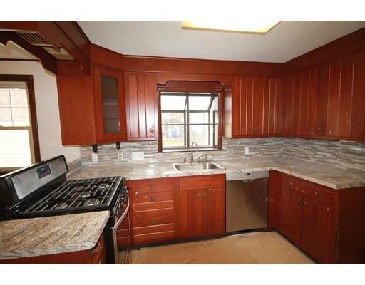 397 Sunrise Ter, Springfield, MA 01119 photo 14