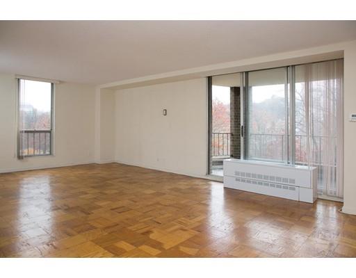 77 Pond Ave #401, Brookline, MA 02445 photo 2