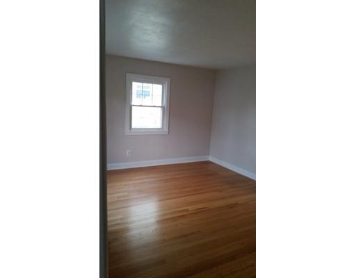 85 Roosevelt Ave, Springfield, MA 01118 photo 13