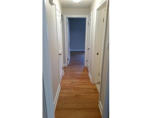 85 Roosevelt Ave, Springfield, MA 01118 photo 8