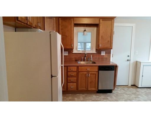 85 Roosevelt Ave, Springfield, MA 01118 photo 5