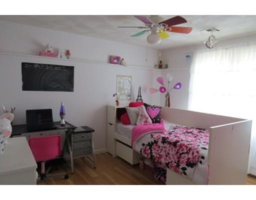 36 Florence Cir, Upton, MA 01568 photo 14