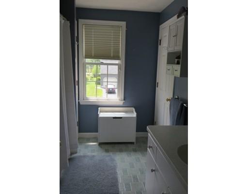 36 Florence Cir, Upton, MA 01568 photo 12