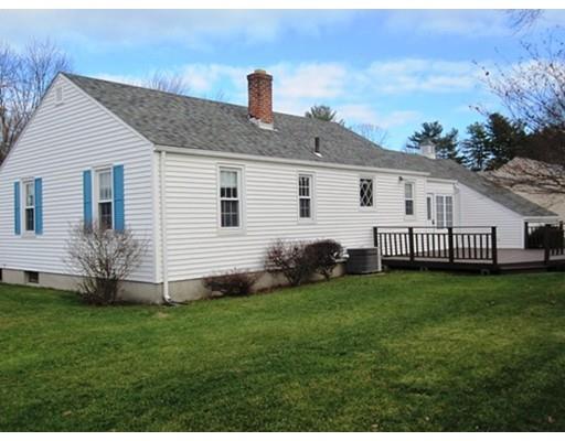 47 Brookside Cir, Springfield, MA 01129 photo 2