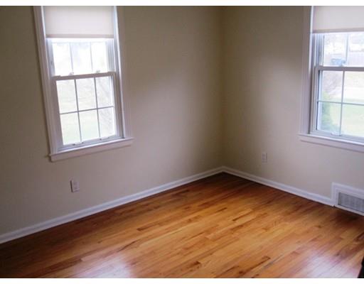 47 Brookside Cir, Springfield, MA 01129 photo 8