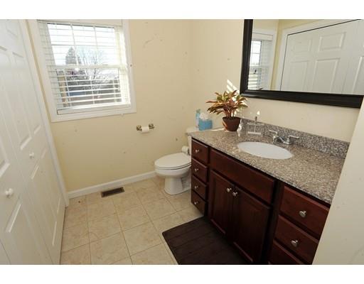 71 Clarkson St, Fall River, MA 02724 photo 6