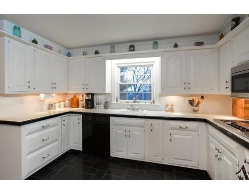 44 Ardmore Rd, Worcester, MA 01609 photo 6