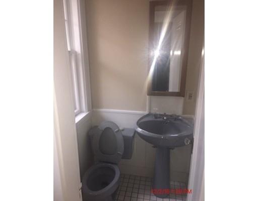 9 S Flagg St, Worcester, MA 01602 photo 8