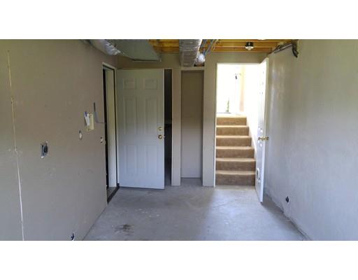 41 Sophia Dr, Worcester, MA 01607 photo 14