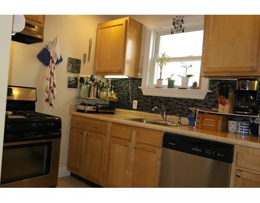 41 E St, Lowell, MA 01851 photo 11
