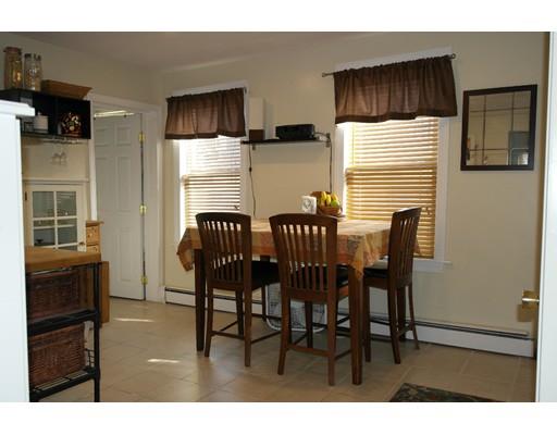41 E St, Lowell, MA 01851 photo 8