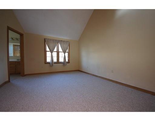 46 Pinecrest Rd, Uxbridge, MA 01569 photo 13