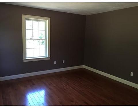 1 Pond St, Mendon, MA 01756 photo 8
