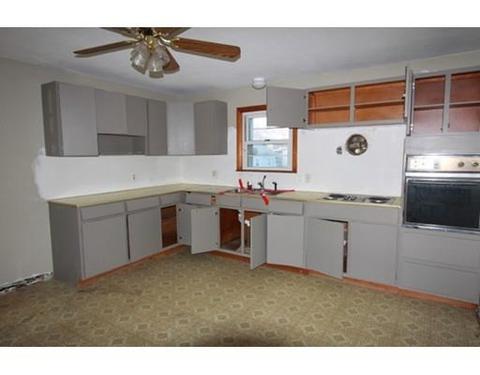 78 Thomas St, Chicopee, MA 01013 photo 6