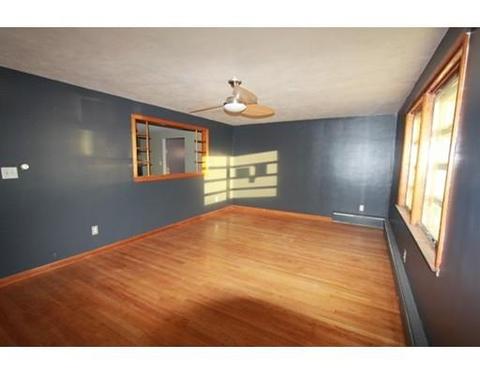 78 Thomas St, Chicopee, MA 01013 photo 8