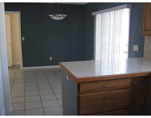 1398 Plumtree Rd, Springfield, MA 01119 photo 11
