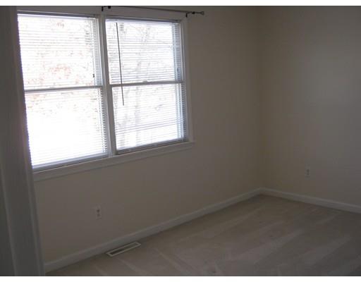 1398 Plumtree Rd, Springfield, MA 01119 photo 18