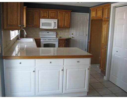 1398 Plumtree Rd, Springfield, MA 01119 photo 10