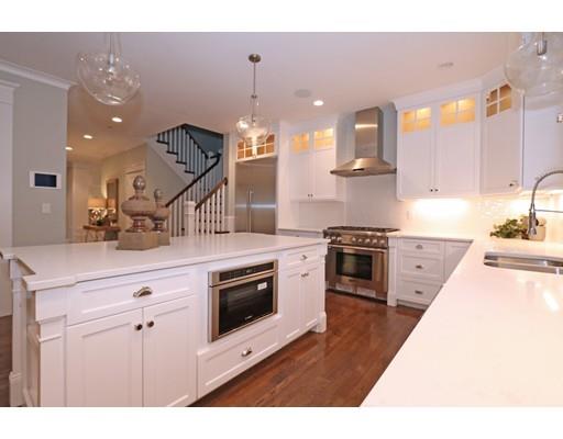 92 Beverly Rd, Chestnut Hill, MA 02467 photo 2