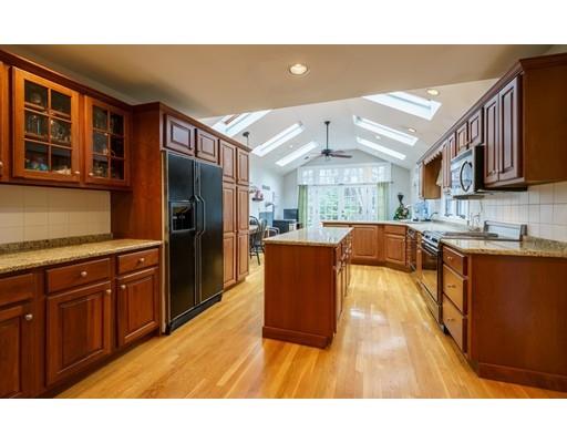 225 Centre St, Danvers, MA 01923 photo 9