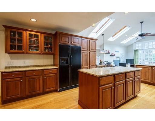225 Centre St, Danvers, MA 01923 photo 8