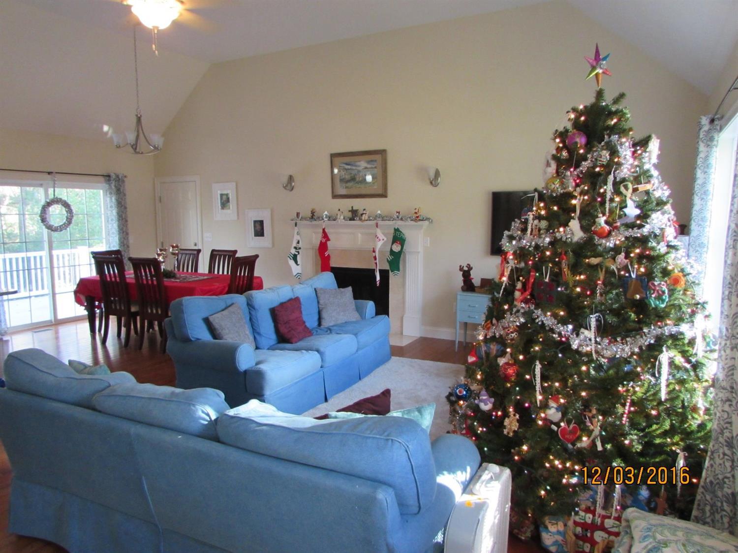 4 Brittany Dr, Wareham, MA 02571 photo 5