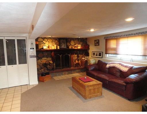 2 Fieldstone Dr, Stoneham, MA 02180 photo 14