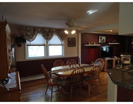 2 Fieldstone Dr, Stoneham, MA 02180 photo 6