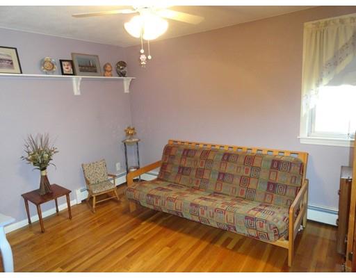 2 Fieldstone Dr, Stoneham, MA 02180 photo 13