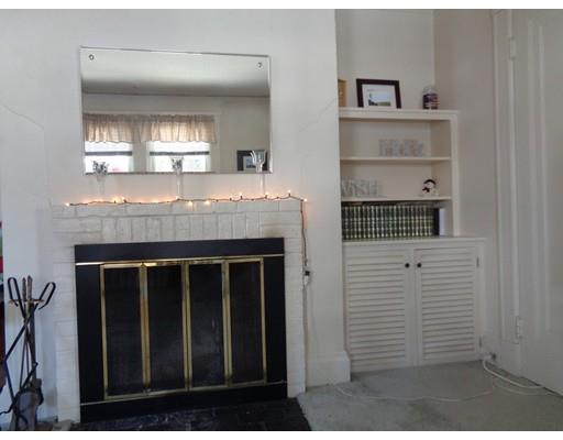 3 Doane St, Marblehead, MA 01945 photo 4