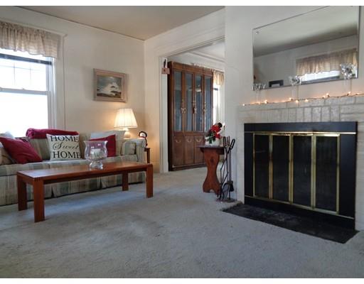 3 Doane St, Marblehead, MA 01945 photo 3