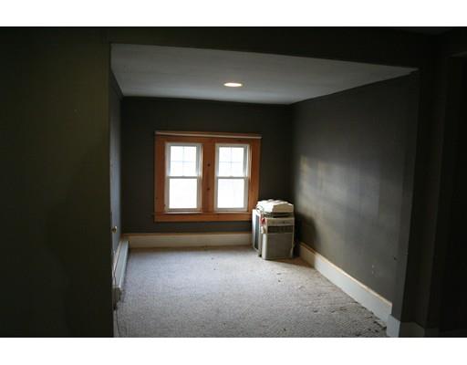 563 Broadway St, Chicopee, MA 01020 photo 16