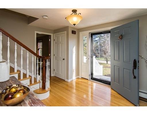 11 Downing St, Walpole, MA 02081 photo 2