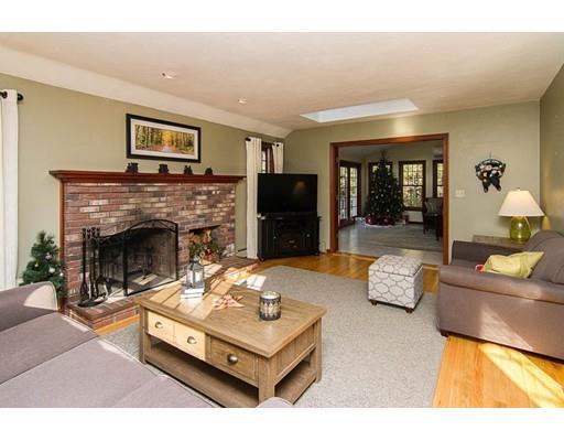 11 Downing St, Walpole, MA 02081 photo 15