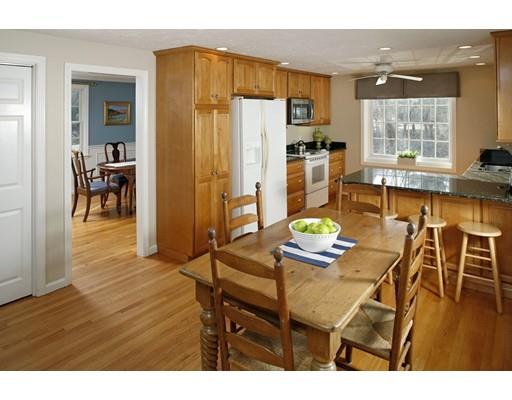 2 Saw Mill Pond Rd, Hingham, MA 02043 photo 7