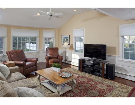 2 Saw Mill Pond Rd, Hingham, MA 02043 photo 10
