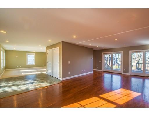 15 Appleton St, Danvers, MA 01923 photo 9