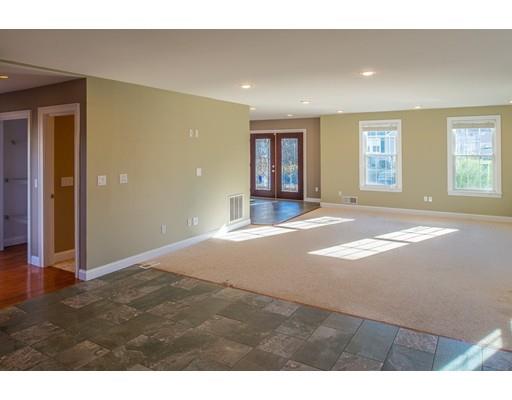 15 Appleton St, Danvers, MA 01923 photo 7